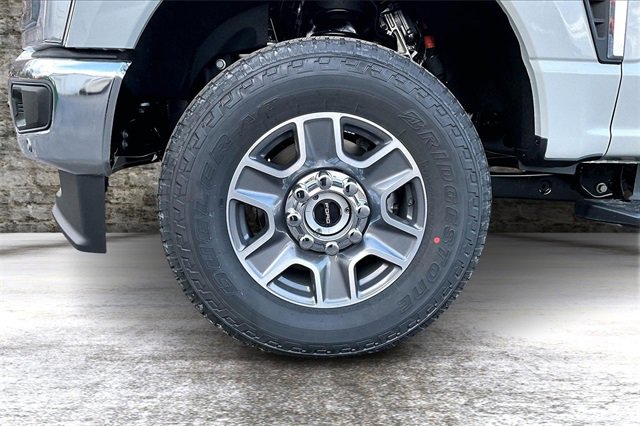 New 2026 Ford F350 Lariat w/ Lariat Premium Package image 13