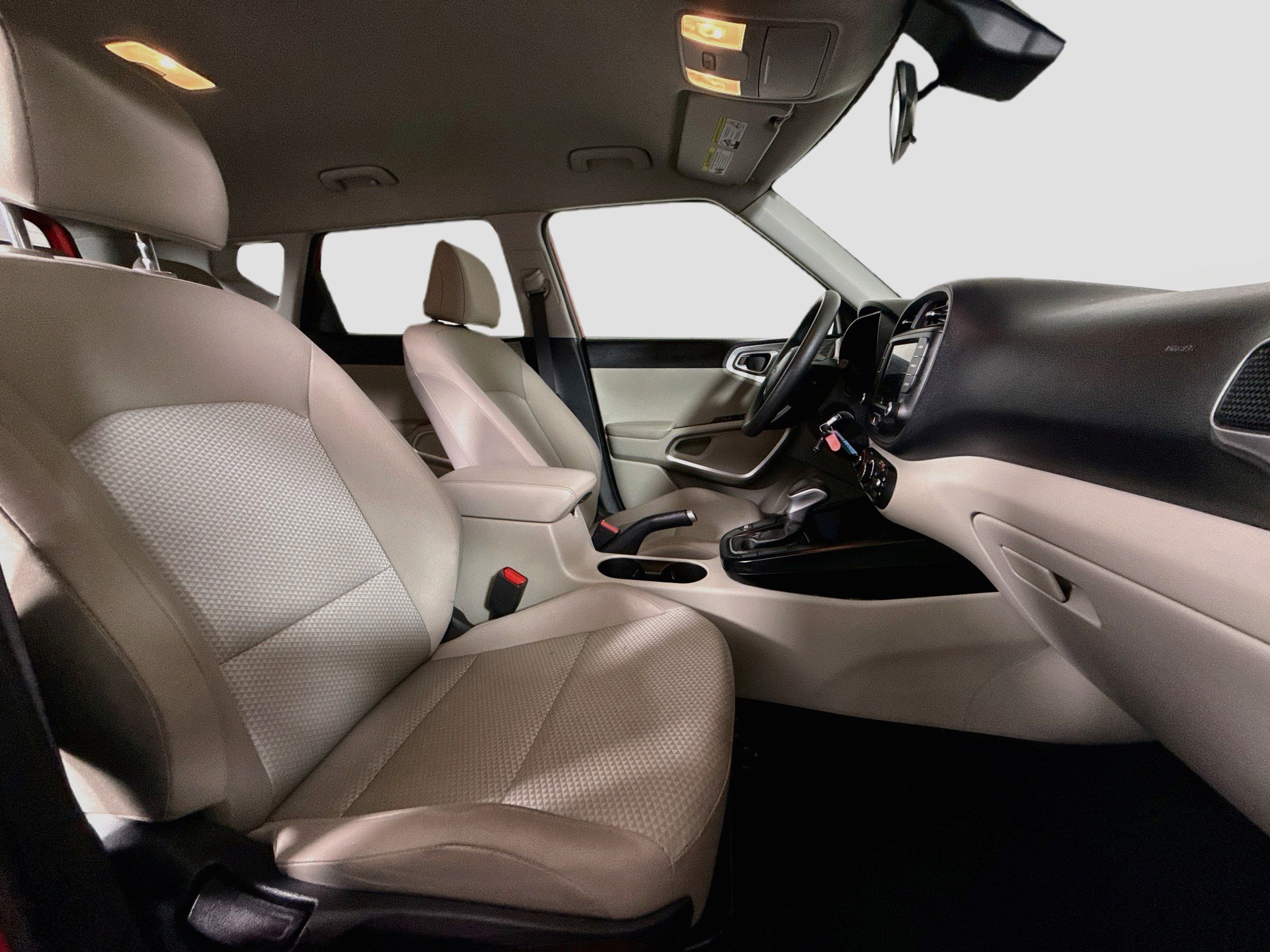 Used 2023 Kia Soul LX w/ LX Technology Package FWD image 28
