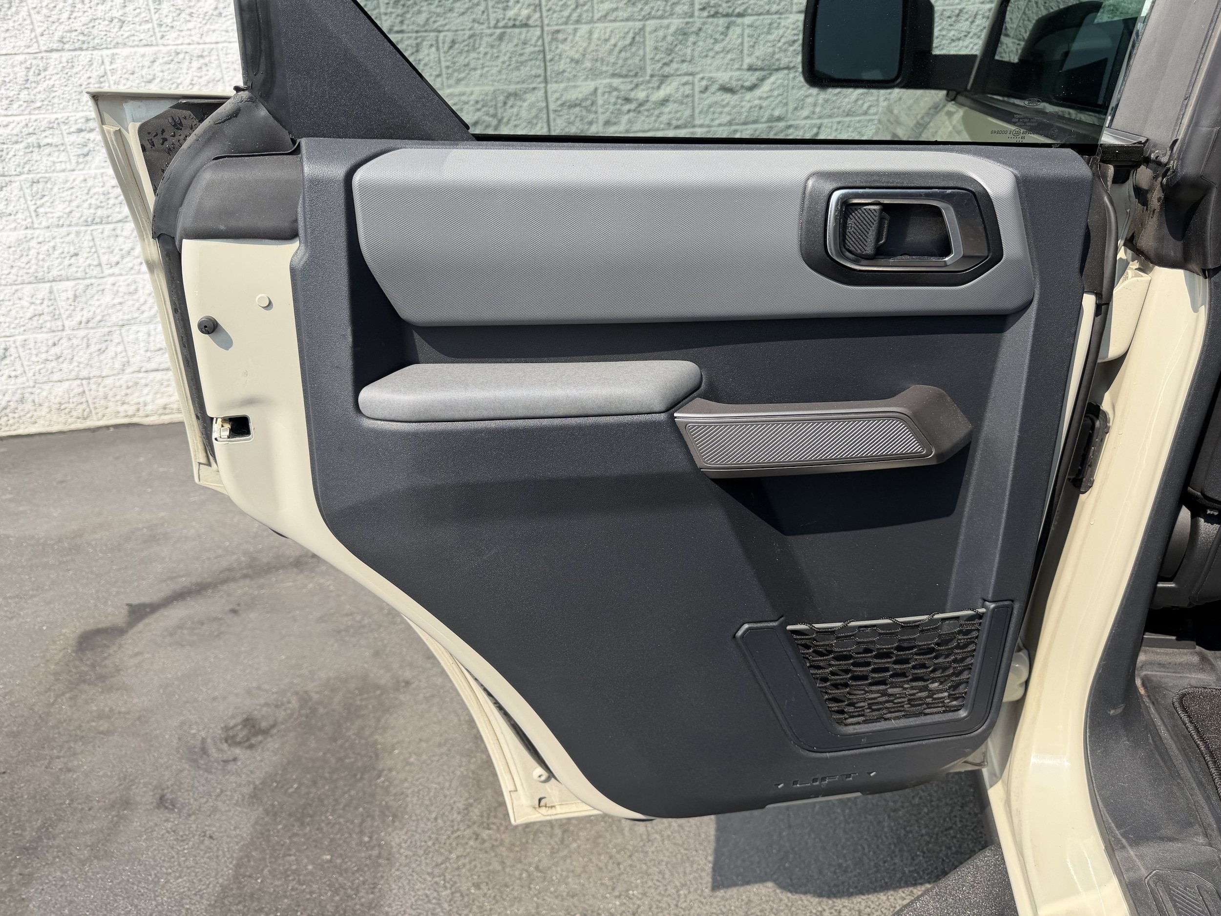 Used 2022 Ford Bronco Everglades AWD/4WD image 23