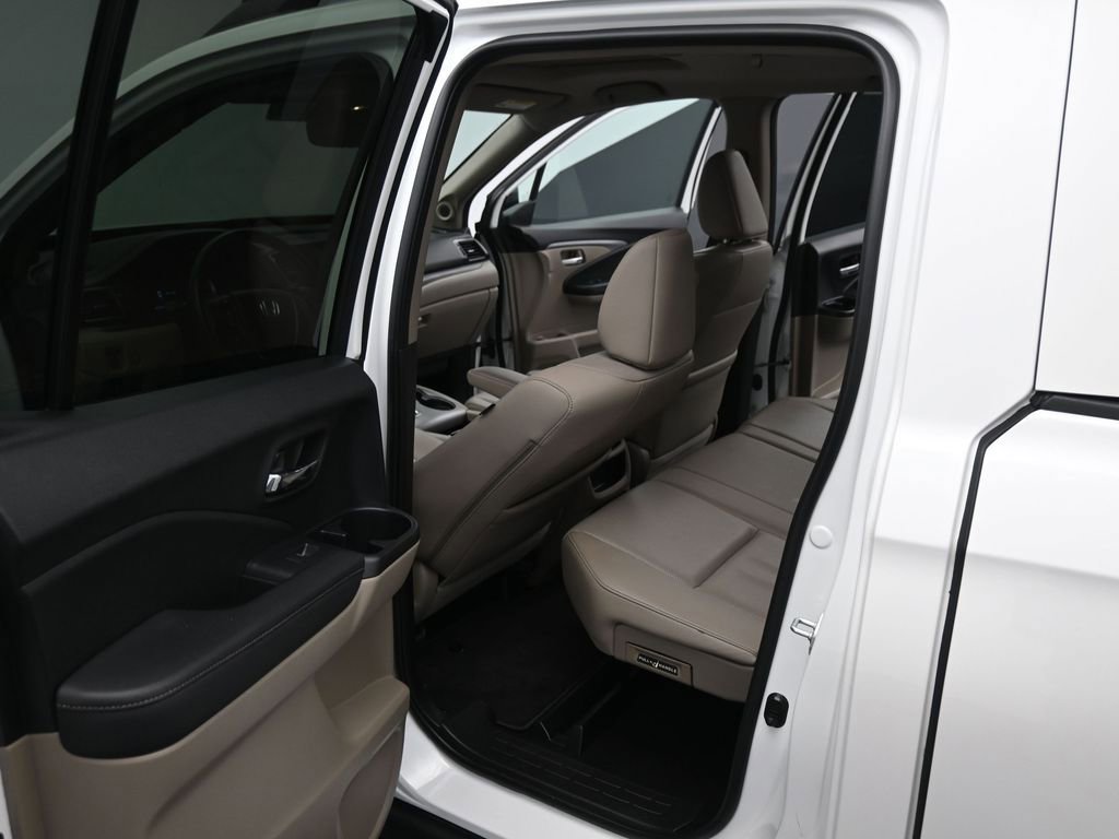 Used 2023 Honda Ridgeline RTL-E image 16
