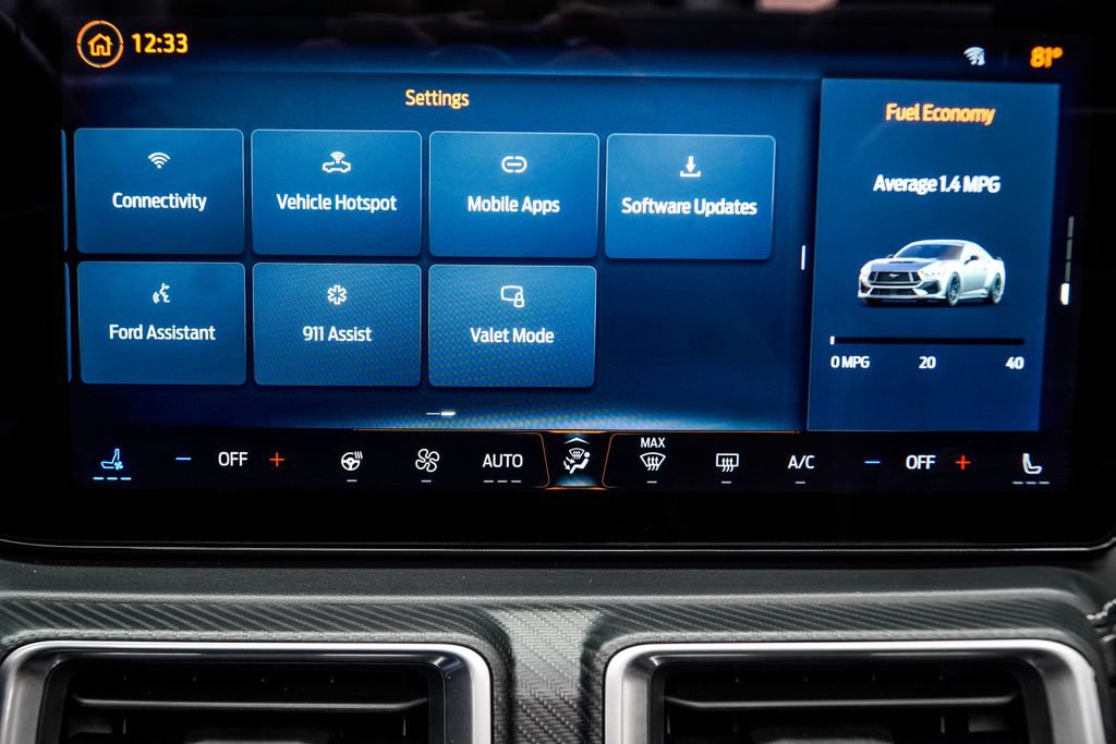 Used 2025 Ford Mustang Premium RWD image 25