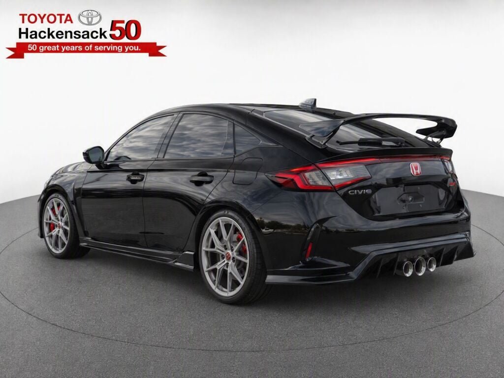 Used 2025 Honda Civic Type R image 4
