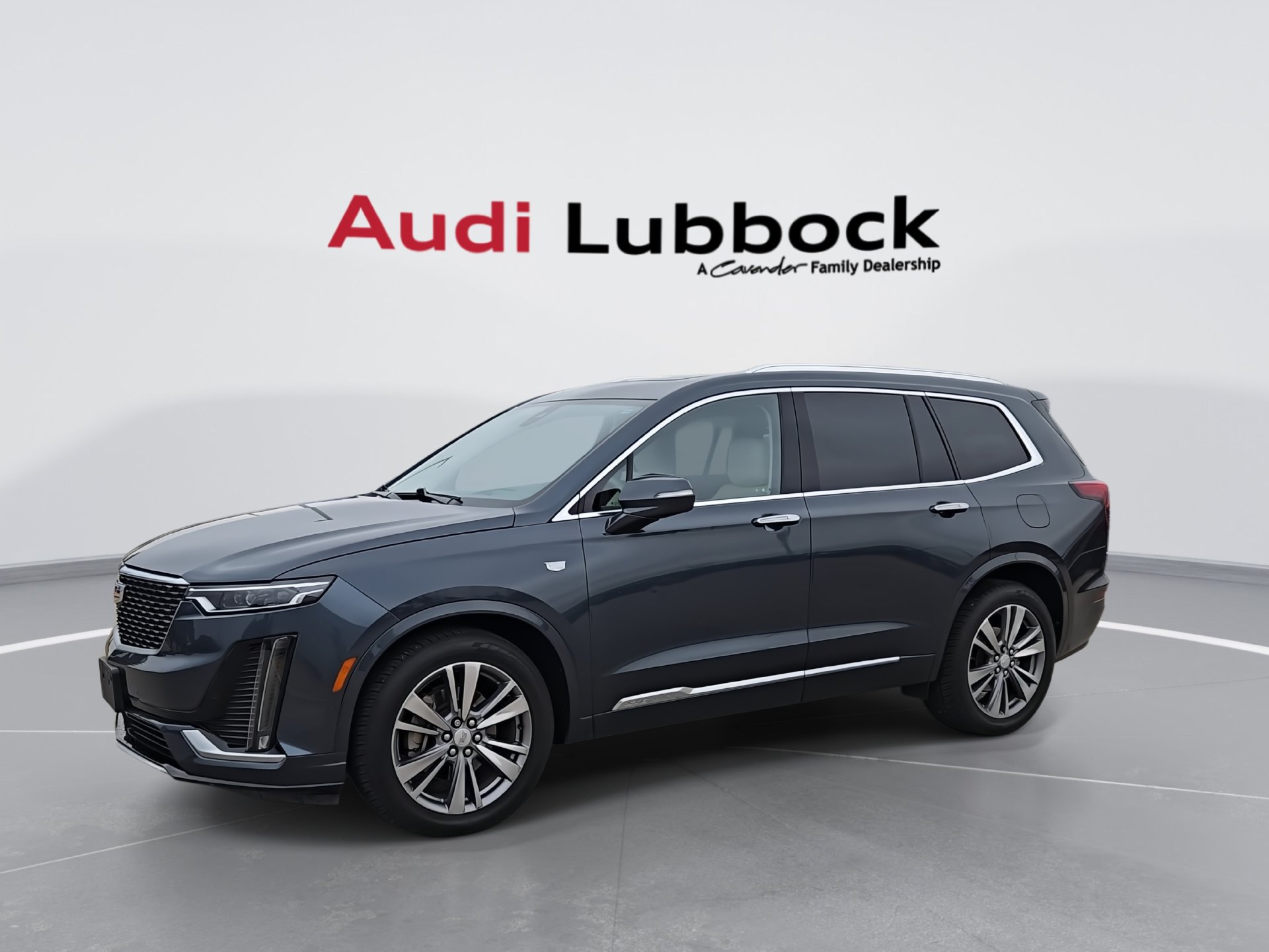Used 2020 Cadillac XT6 Premium Luxury FWD image 5