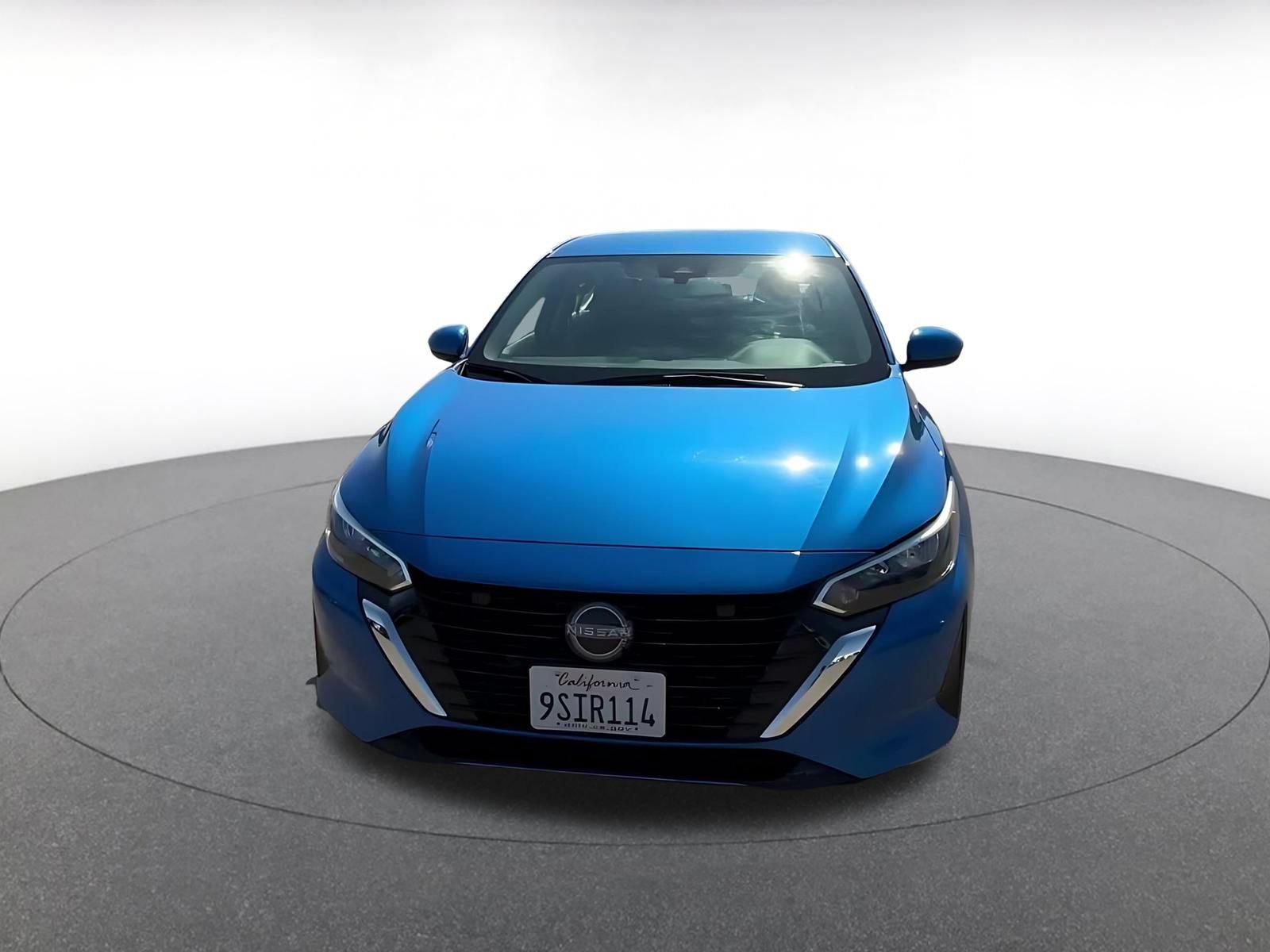 Used 2025 Nissan Sentra SV FWD image 4