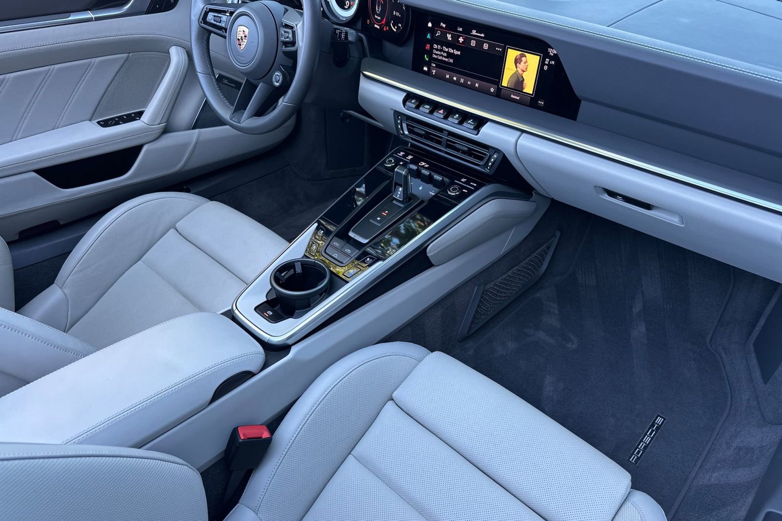 Used 2022 Porsche 911 Turbo S image 18