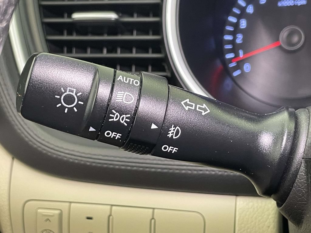 Used 2015 Kia Optima EX w/ EX Premium Package FWD image 33