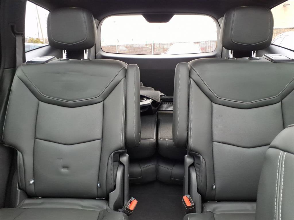 Certified 2024 Cadillac XT6 Premium Luxury w/ LPO, Floor Liner Package image 37