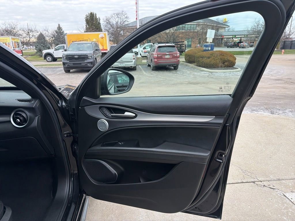 Used 2020 Alfa Romeo Stelvio Ti Sport w/ Quick Order Package 22S Sport image 30