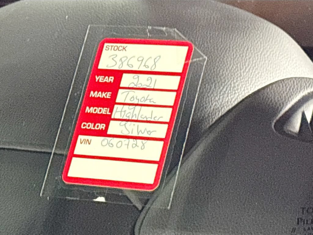 Used 2021 Toyota Highlander XSE AWD/4WD image 26