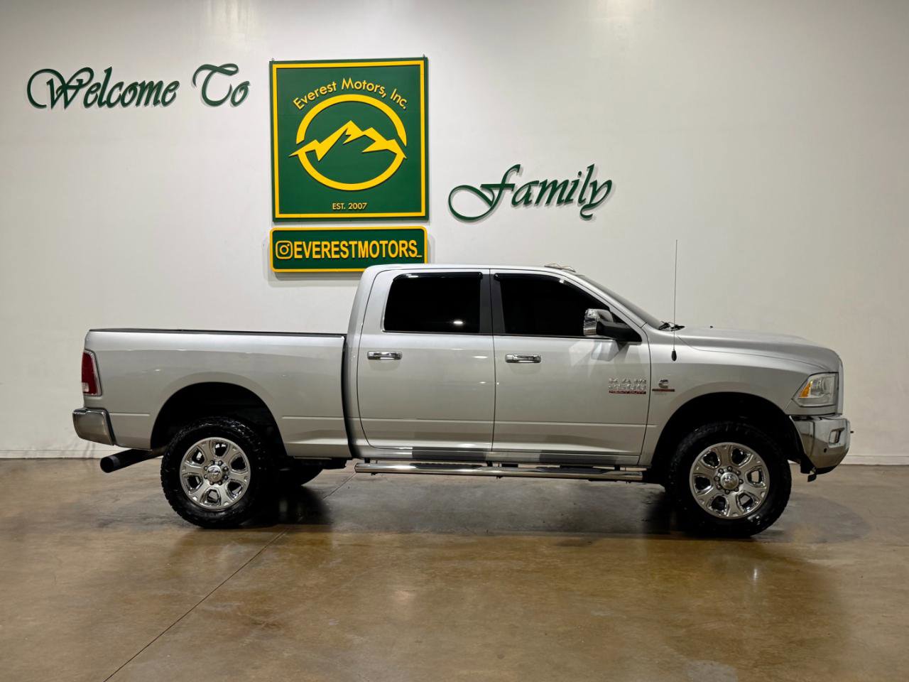 Used 2016 RAM 2500 Laramie w/ Protection Group AWD/4WD image 2