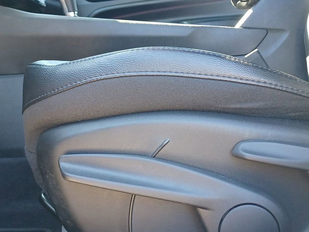 Used 2024 Jeep Compass Trailhawk AWD/4WD image 11