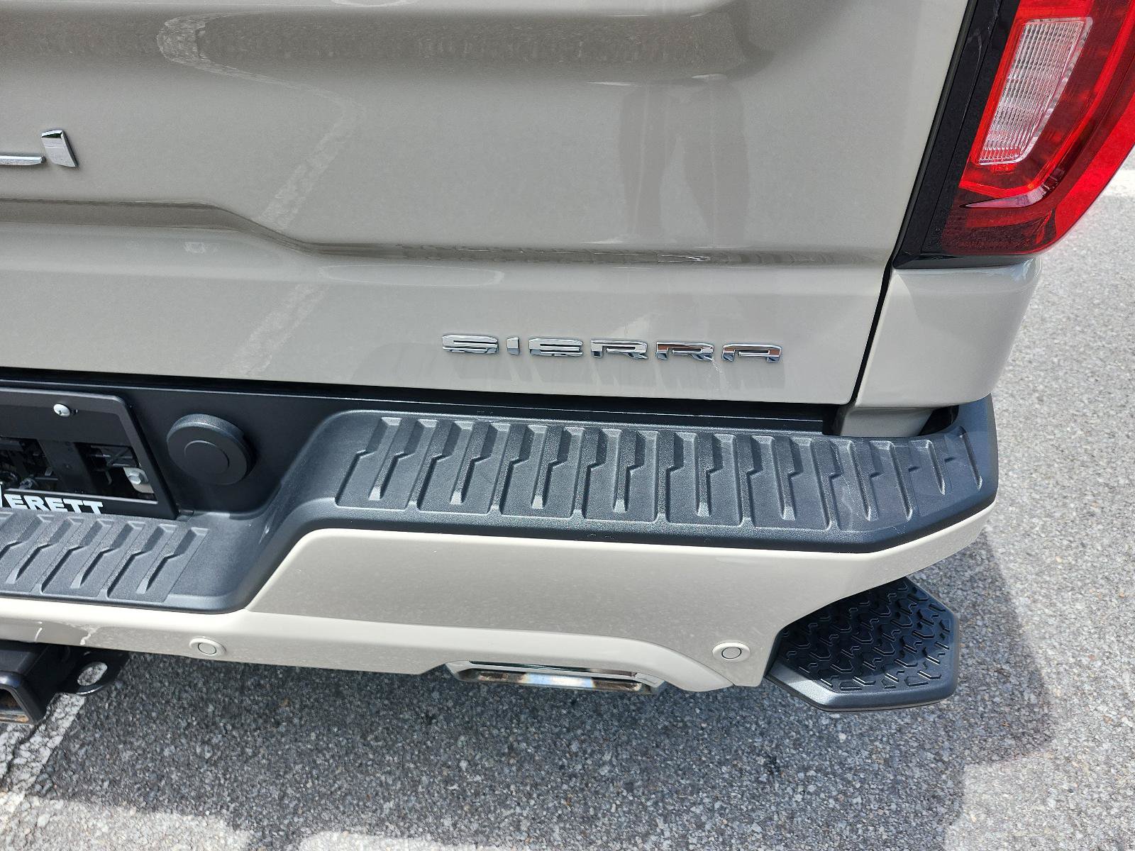Certified 2026 GMC Sierra 1500 Denali Ultimate AWD/4WD image 5