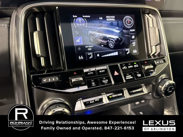 Used 2024 Lexus LX 600 4WD w/ Luxury Package image 9