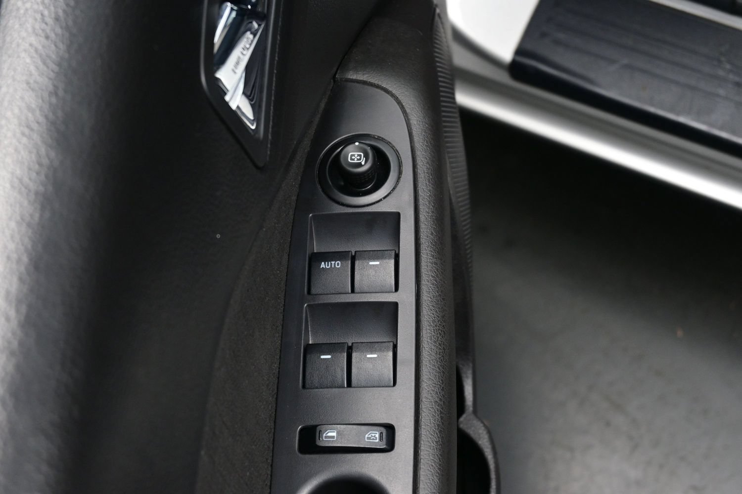 Used 2008 Mercury Milan FWD image 10