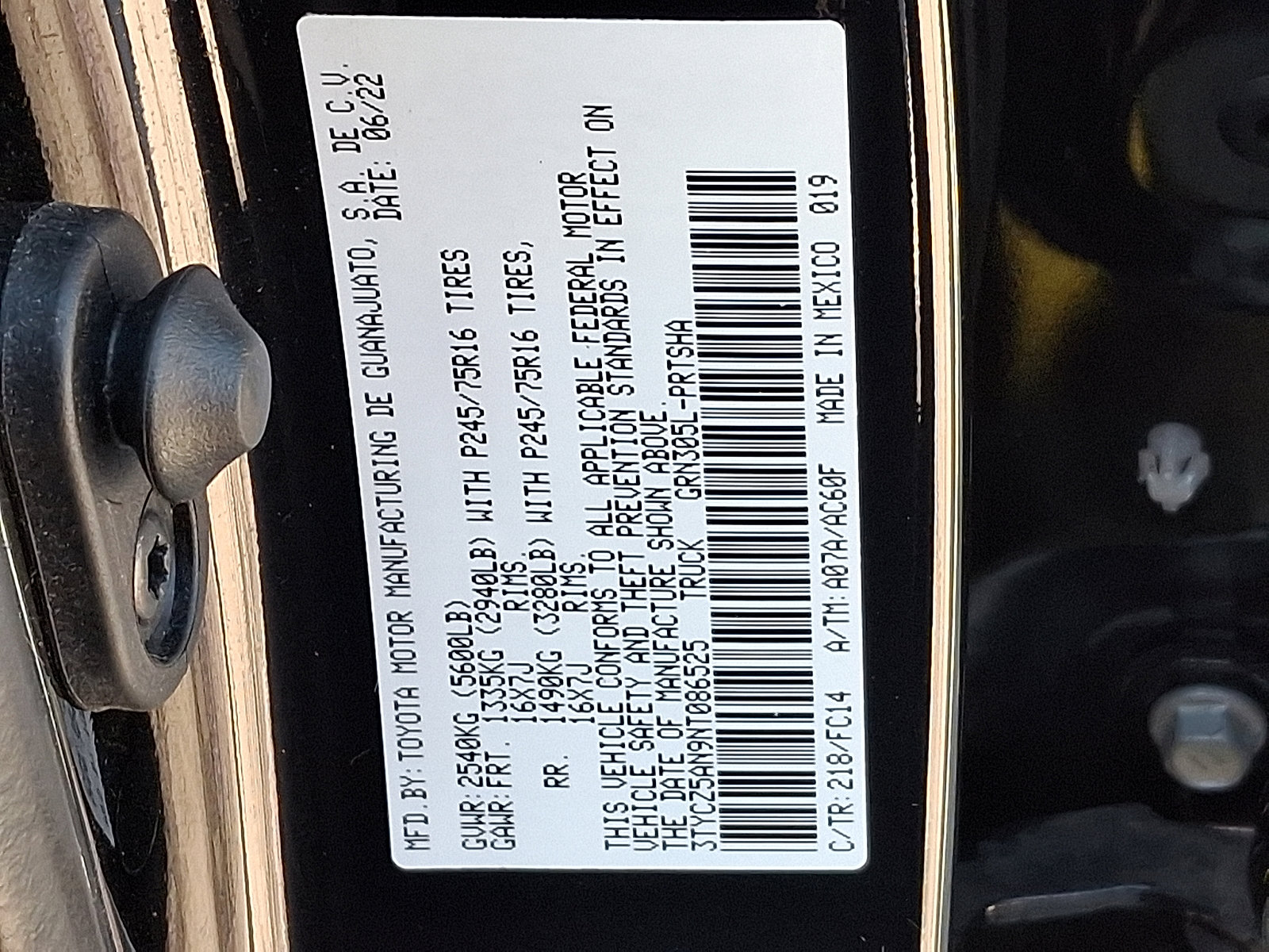 Used 2022 Toyota Tacoma SR5 AWD/4WD image 48