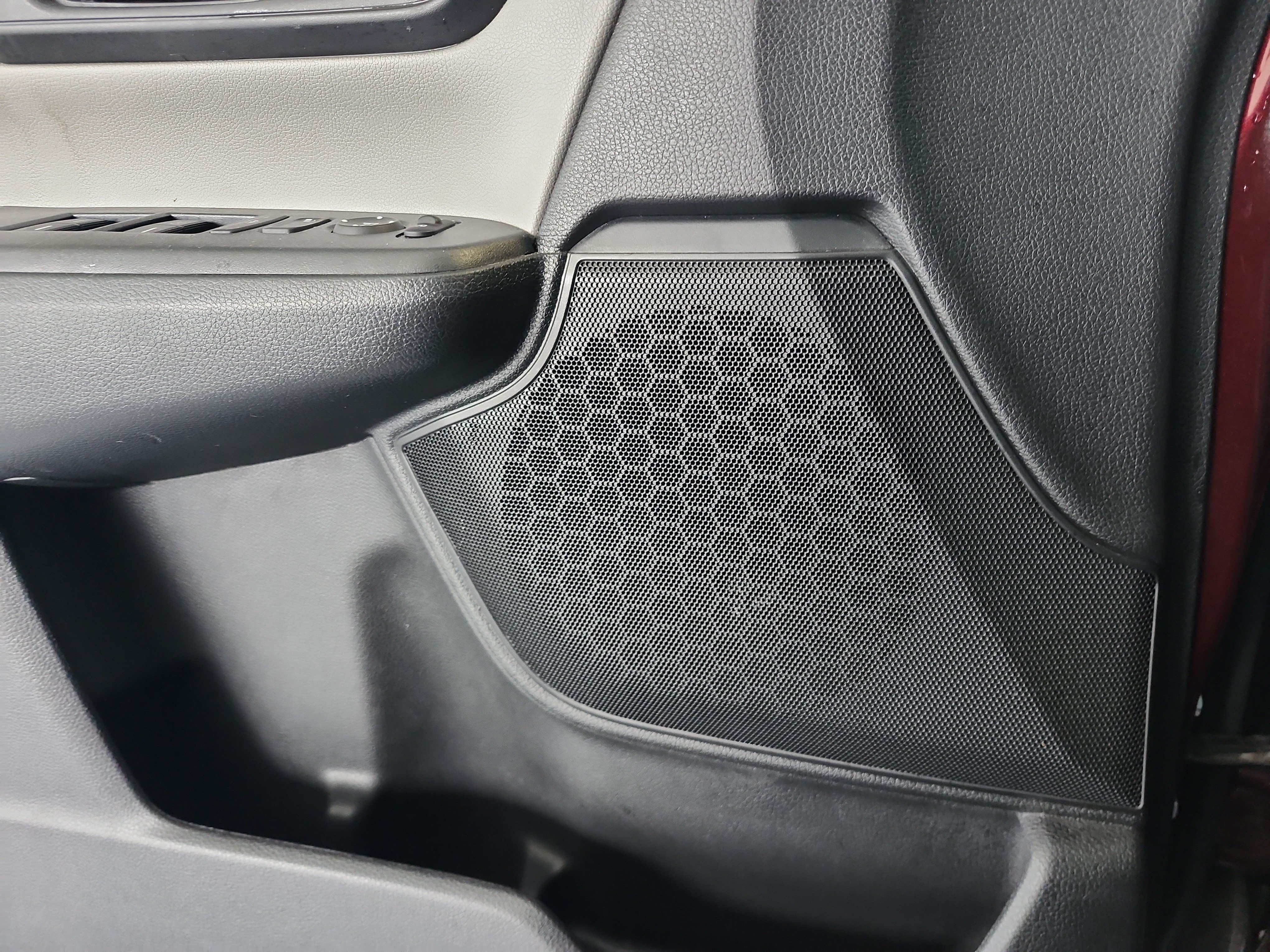 Used 2018 Honda CR-V LX image 28