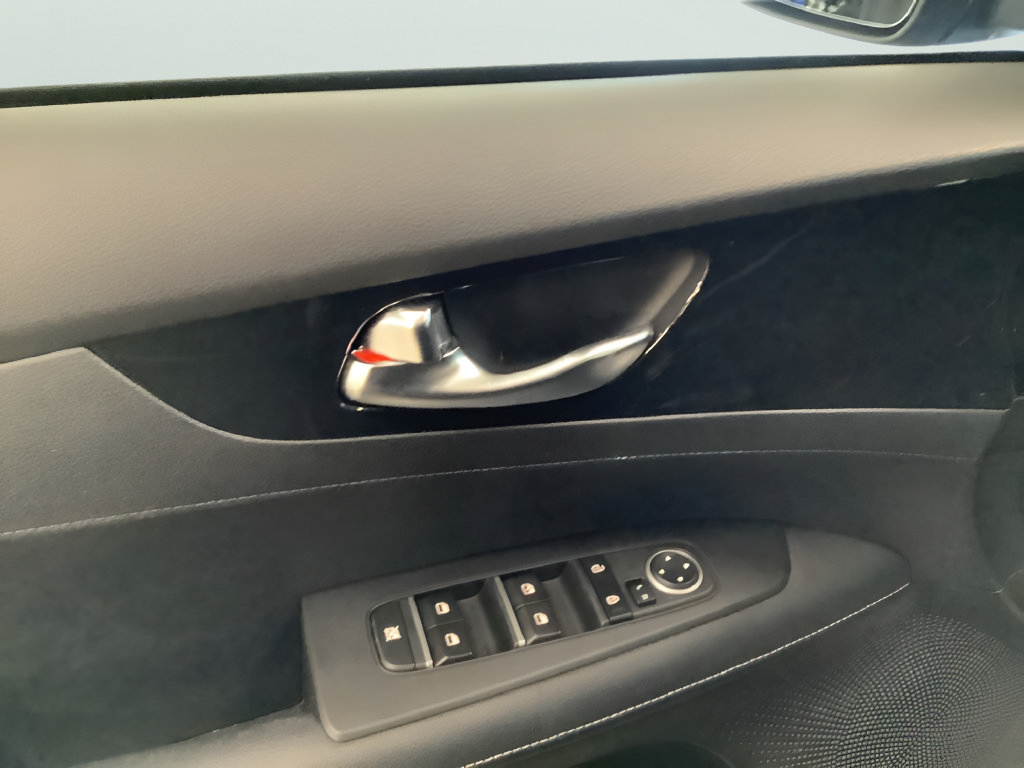Used 2023 Kia Forte GT-Line w/ GT-Line Technology Package FWD image 21