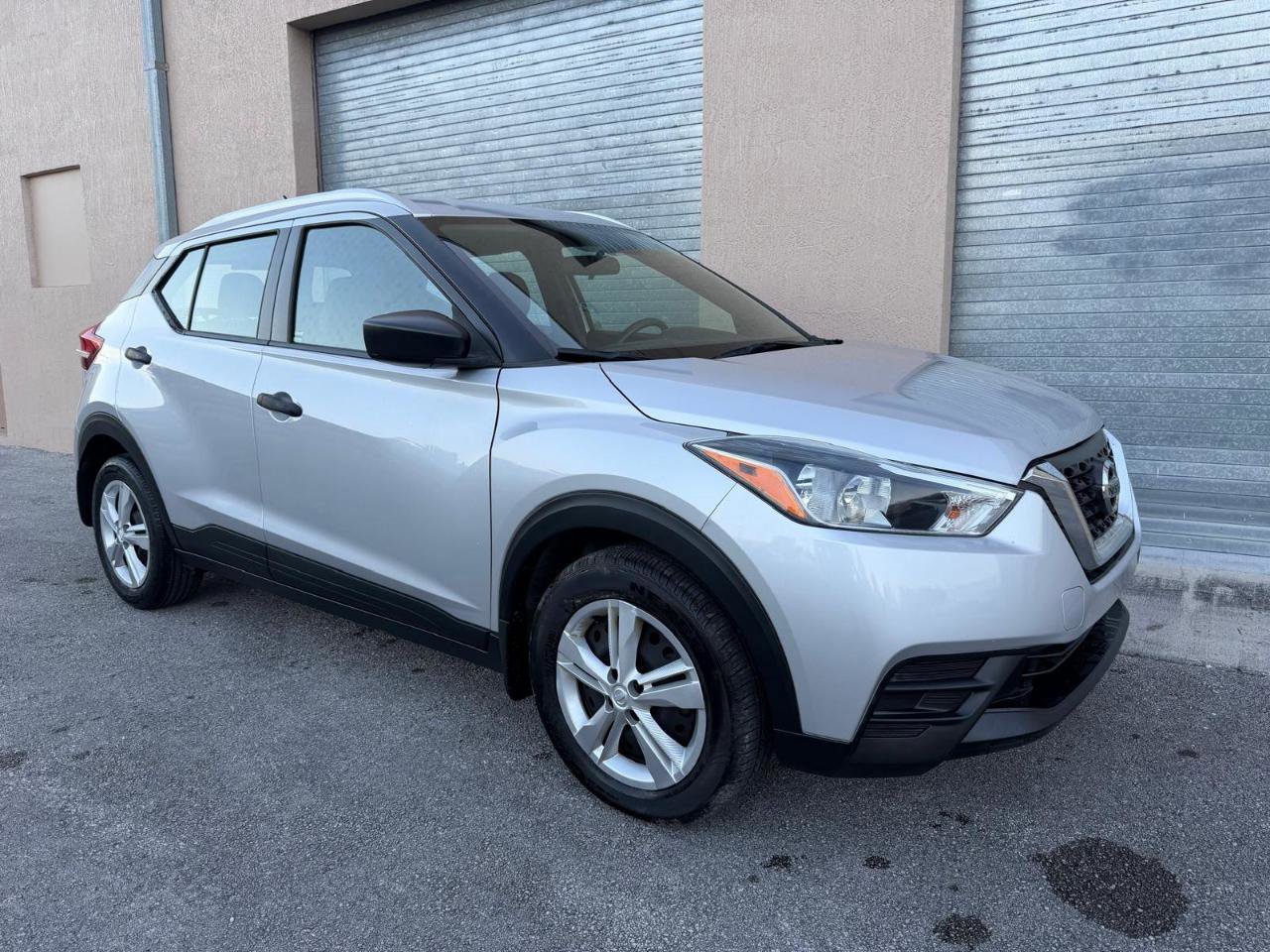 Used 2019 Nissan Kicks S image 10