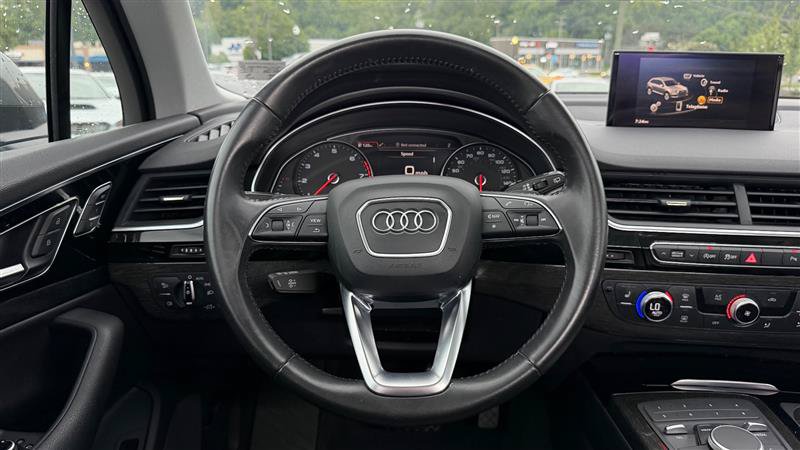 Used 2017 Audi Q7 3.0T Premium AWD/4WD image 30