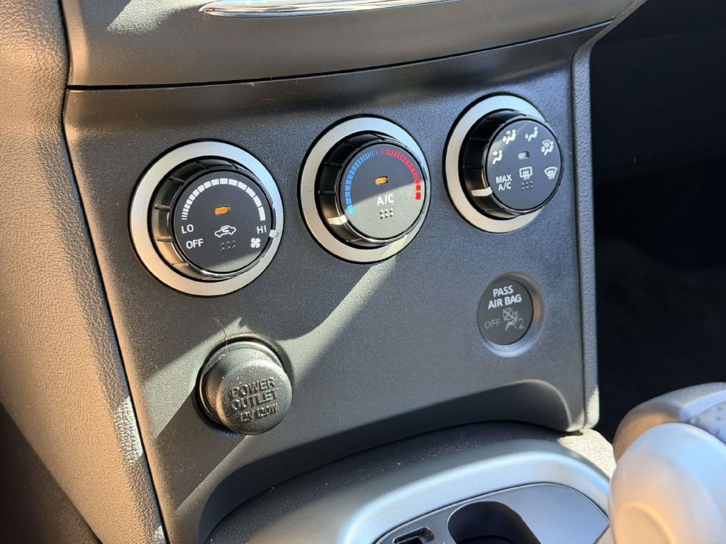 Used 2015 Nissan Rogue S w/ Convenience Package FWD image 5