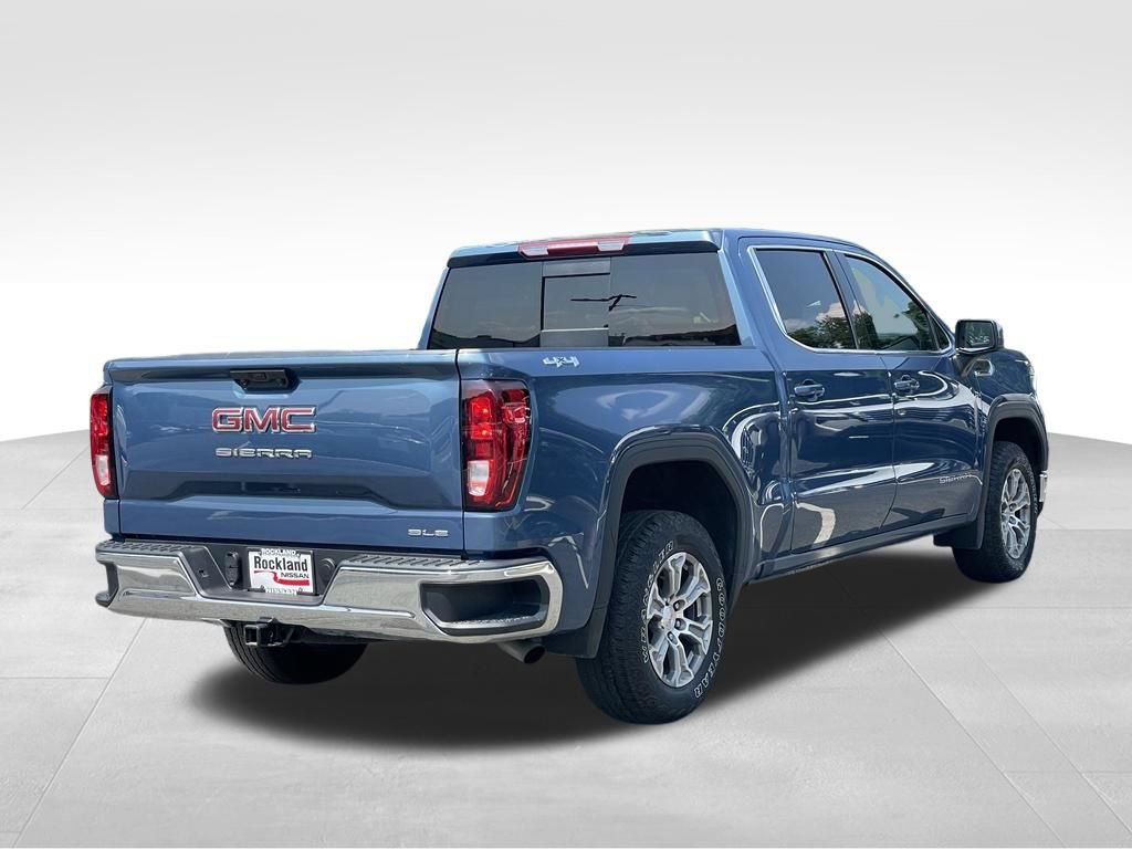 Used 2024 GMC Sierra 1500 SLE w/ Preferred Package AWD/4WD image 4