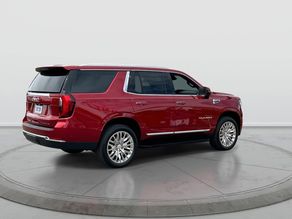 Used 2025 GMC Yukon Elevation AWD/4WD image 8