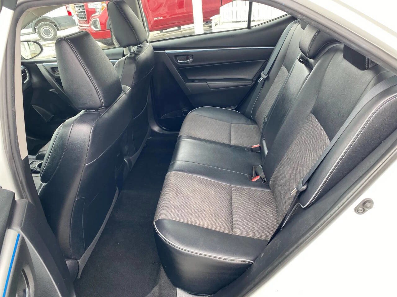 Used 2016 Toyota Corolla S image 22