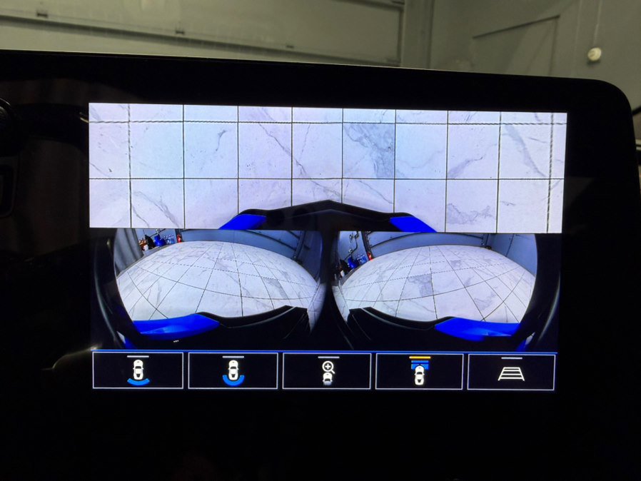 Used 2023 Chevrolet Corvette Stingray Premium Cpe w/ Z51 Performance Package image 24