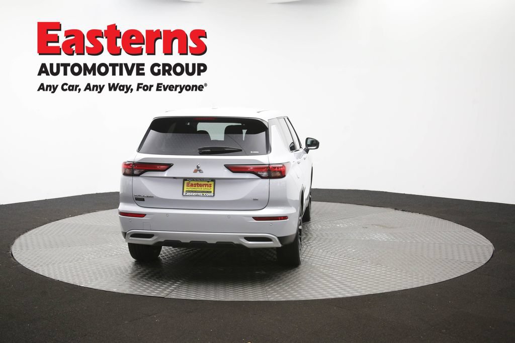 Used 2024 Mitsubishi Outlander SE AWD/4WD image 39