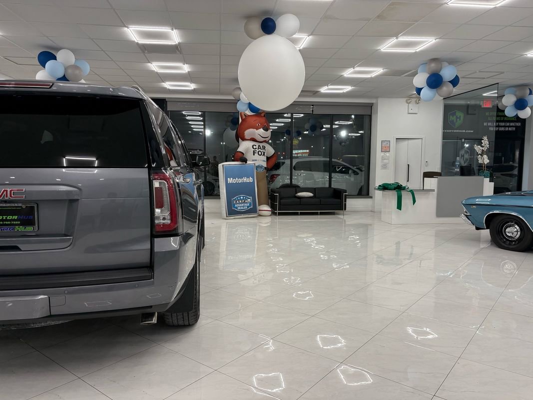 Used 2018 GMC Yukon SLT w/ Premium Edition image 14