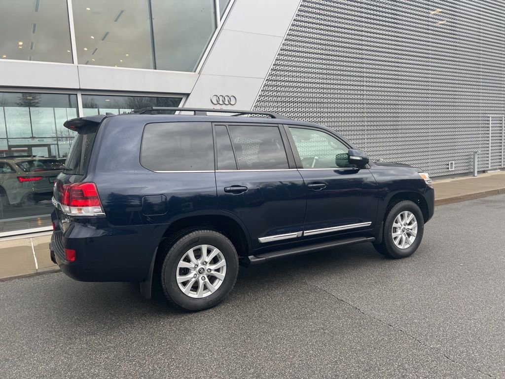Used 2018 Toyota Land Cruiser image 22