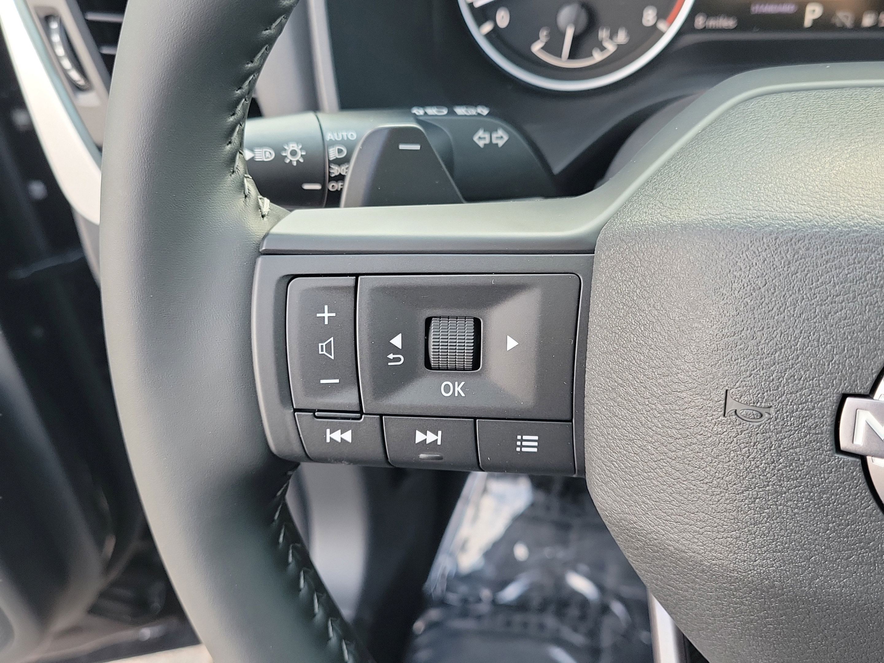 Certified 2026 Nissan Rogue SV w/ Cold Weather Package FWD image 22