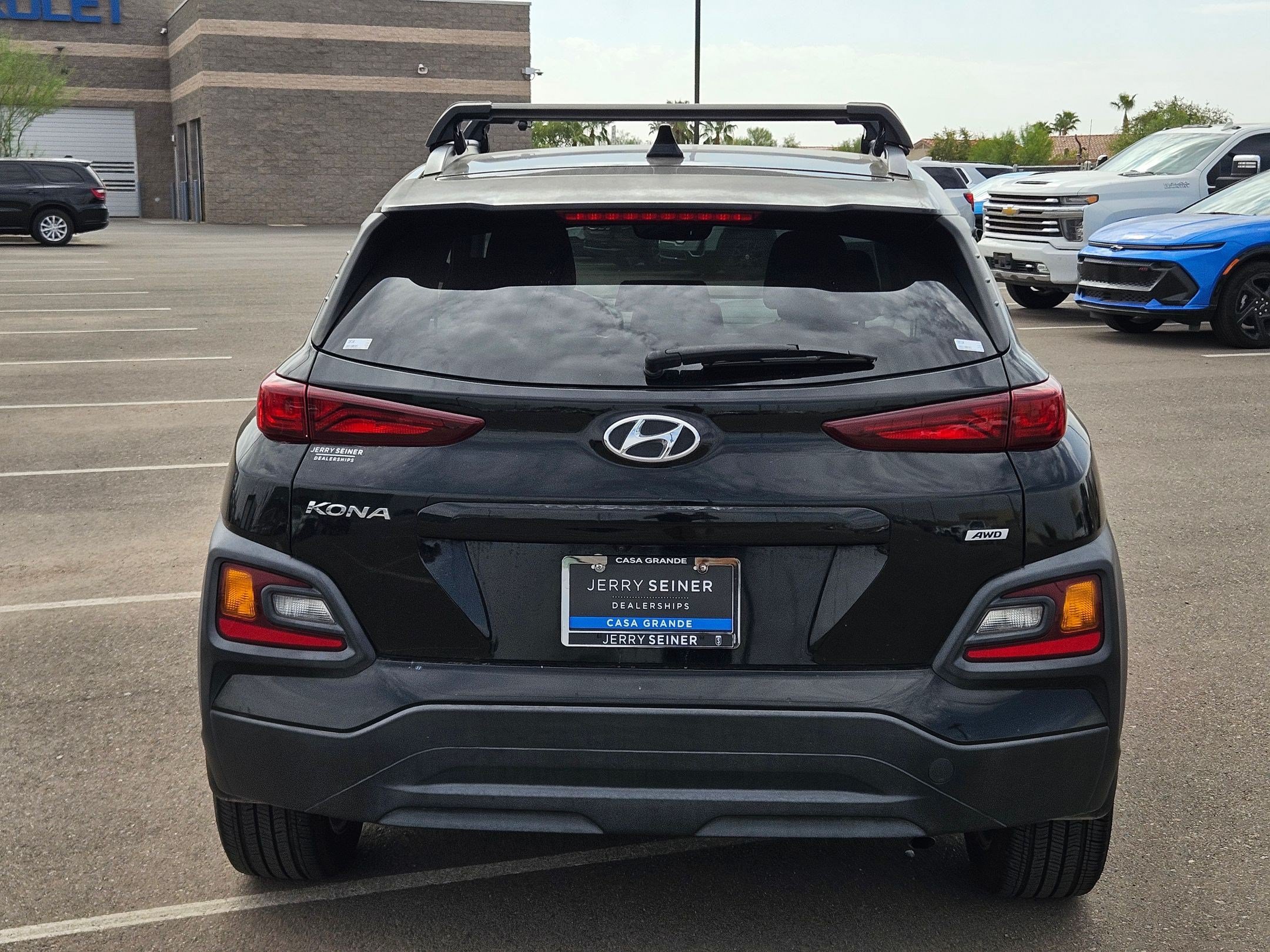 Used 2021 Hyundai Kona SEL Plus w/ Cargo Package AWD/4WD image 4