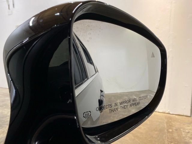 Used 2026 Chrysler Pacifica Limited FWD image 96