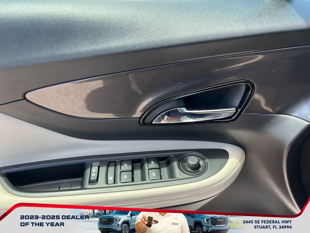 Used 2019 Buick Encore Essence w/ Experience Buick Package FWD image 23