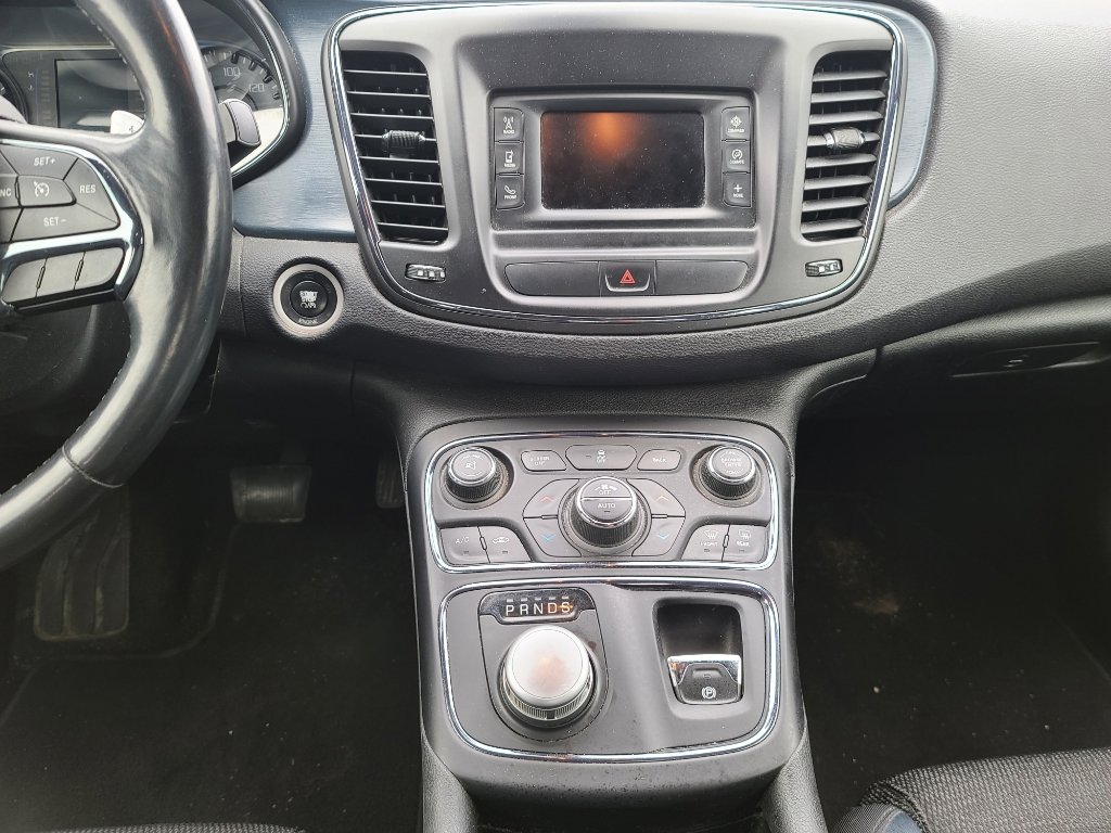 Used 2015 Chrysler 200 S w/ Comfort Group image 12