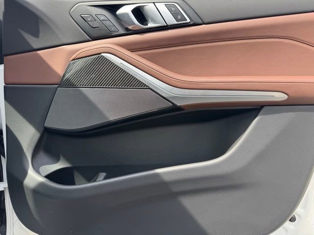 Certified 2026 BMW X7 M60i image 30