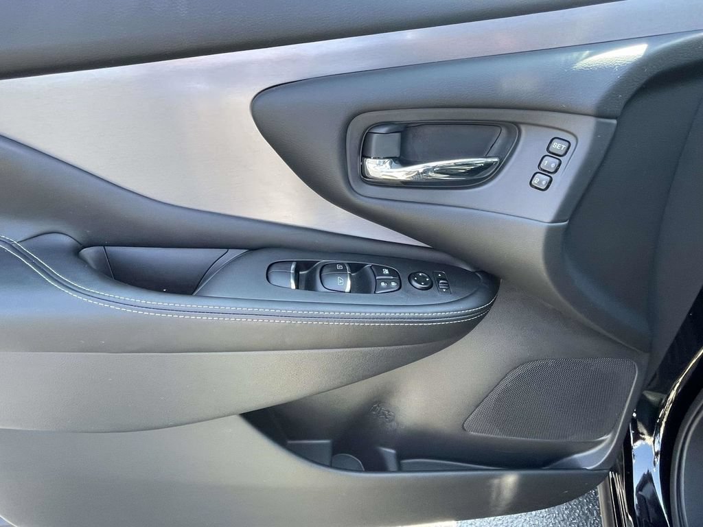 Used 2024 Nissan Murano SL FWD image 21
