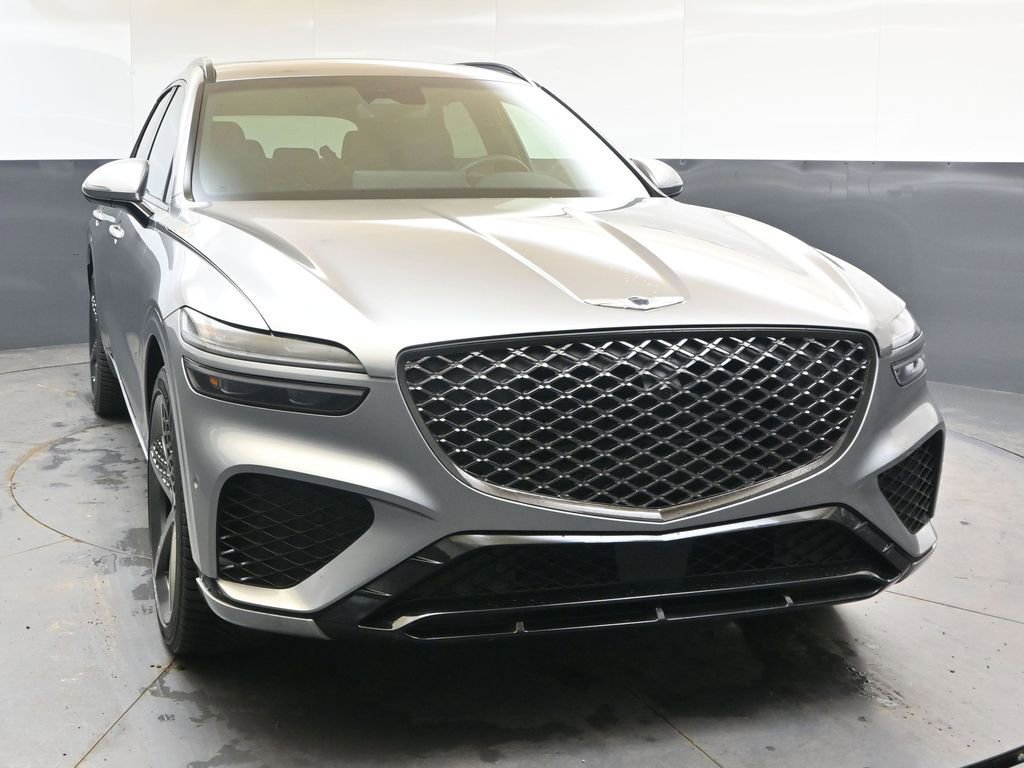 Used 2025 Genesis GV70 2.5T w/ Sport Prestige Package image 8