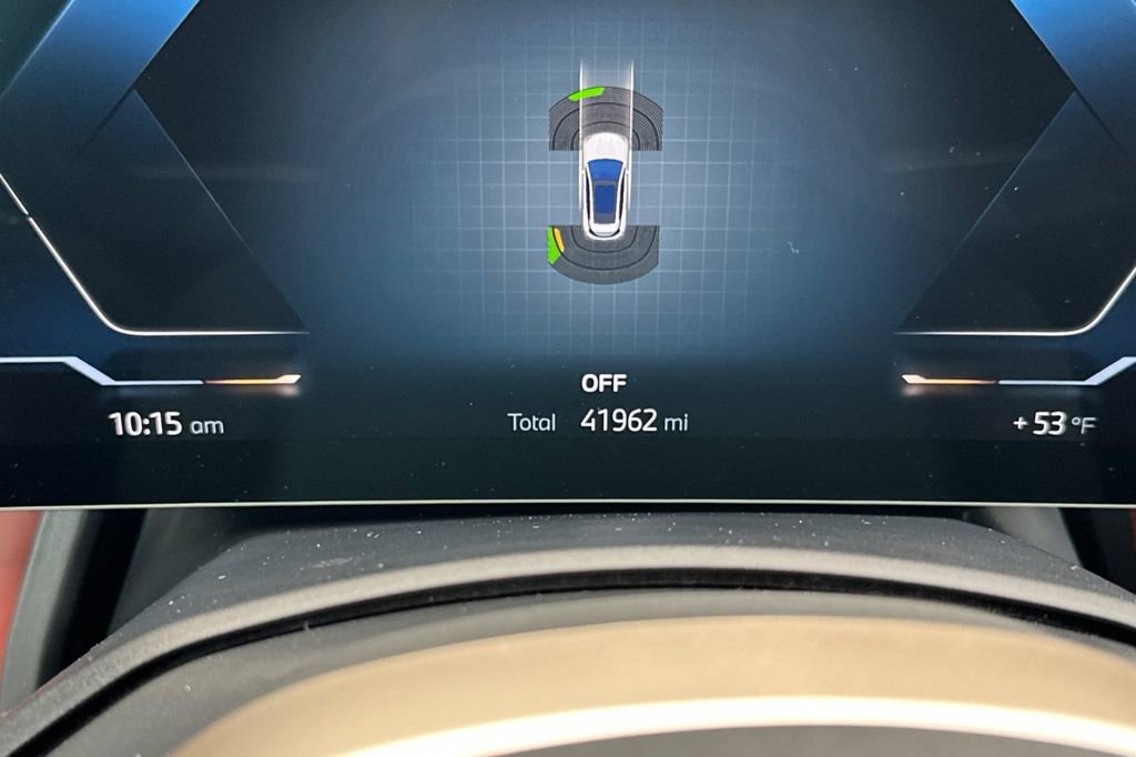 Used 2023 BMW iX xDrive50 w/ Sport Package image 30