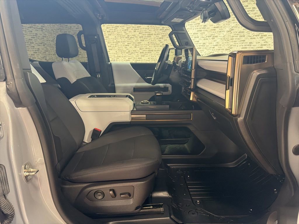 Used 2024 GMC Hummer EV 3X AWD/4WD image 11