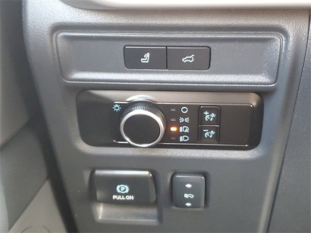 Used 2024 Ford Expedition Max XLT image 25