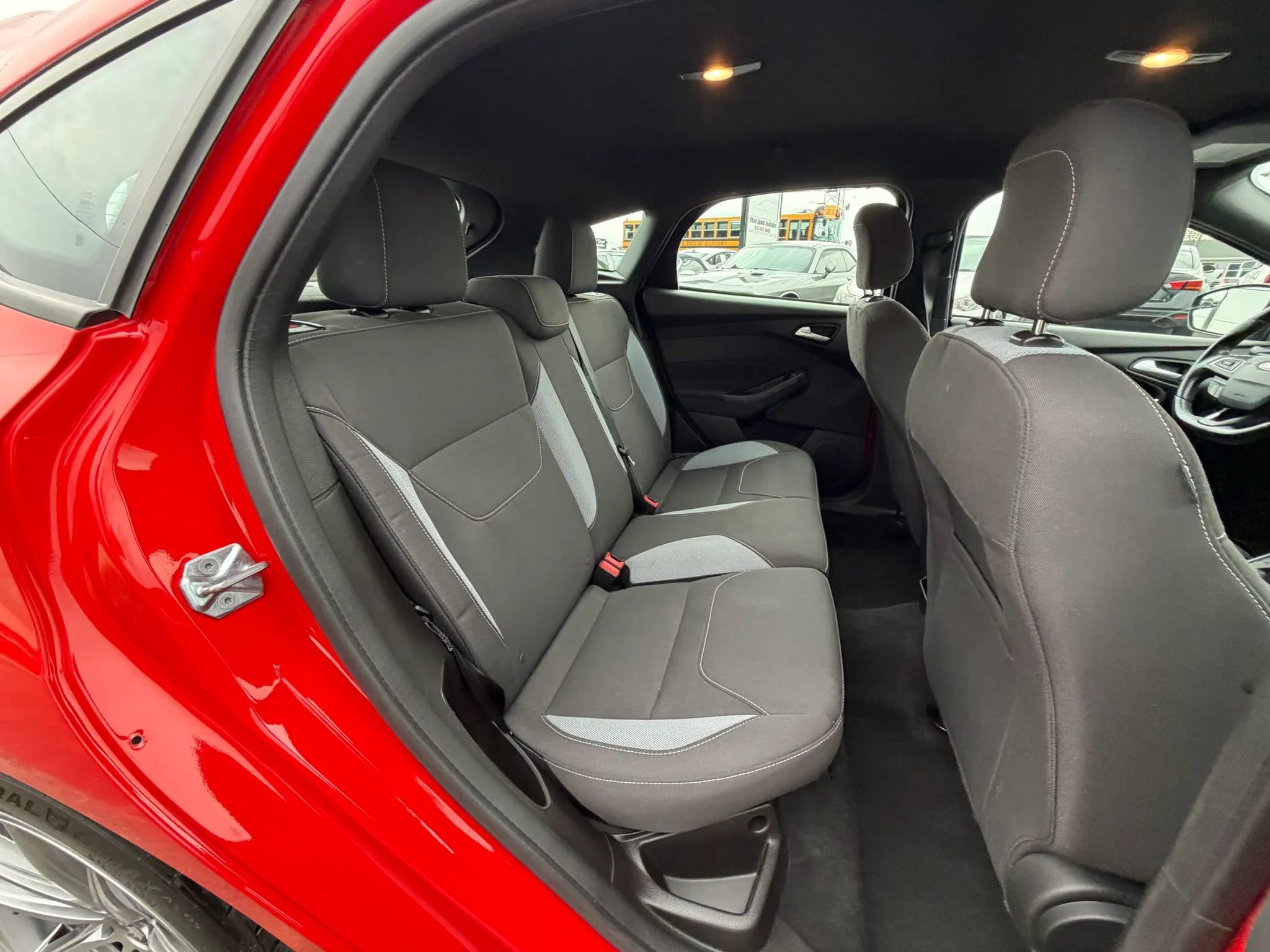 Used 2017 Ford Focus ST FWD image 13