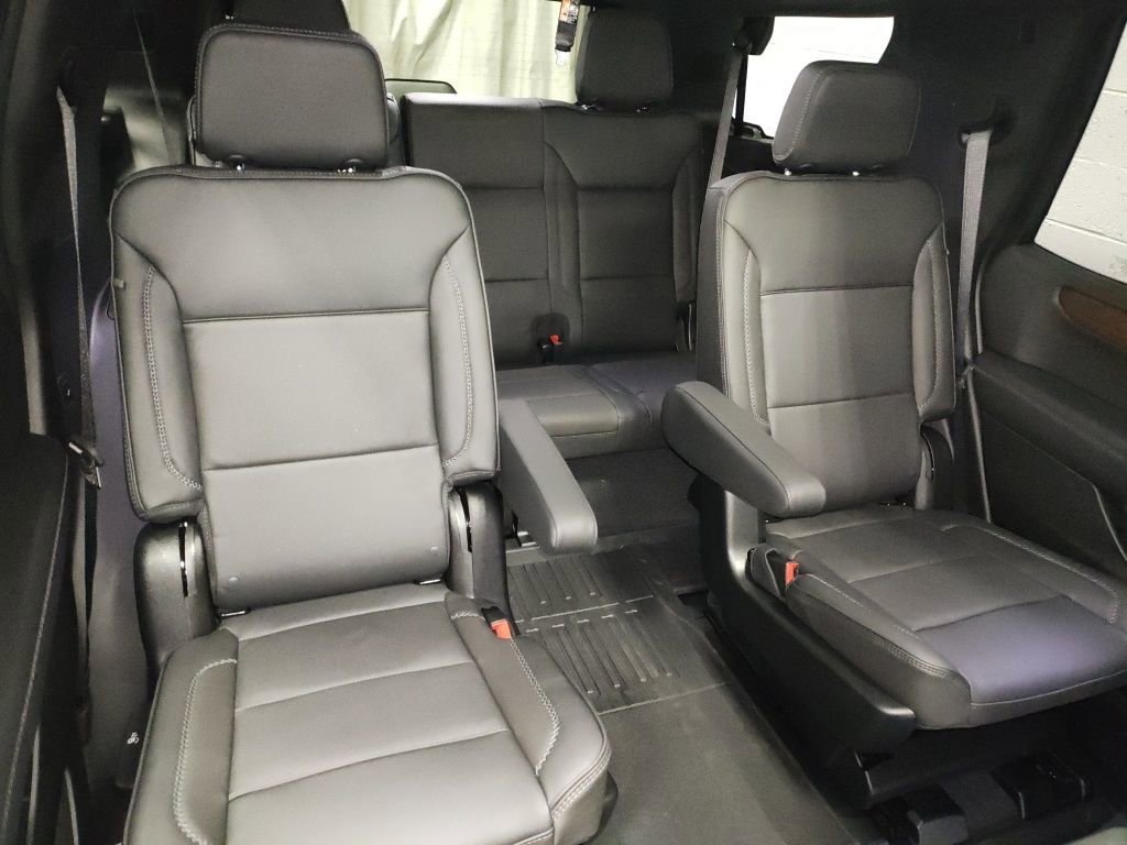 New 2026 GMC Yukon Denali w/ Denali Reserve Package image 11