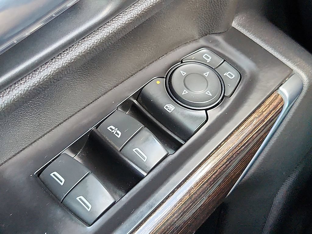Used 2020 GMC Sierra 1500 Elevation w/ Elevation Value Package AWD/4WD image 28