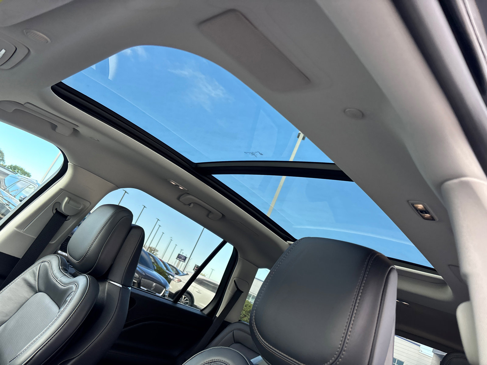 New 2025 Lincoln Aviator Reserve w/ Equipment Group 201A image 27