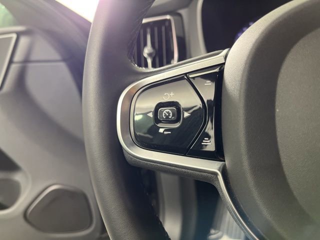 Used 2023 Volvo XC60 B5 Plus w/ Protection Package Premier FWD image 22