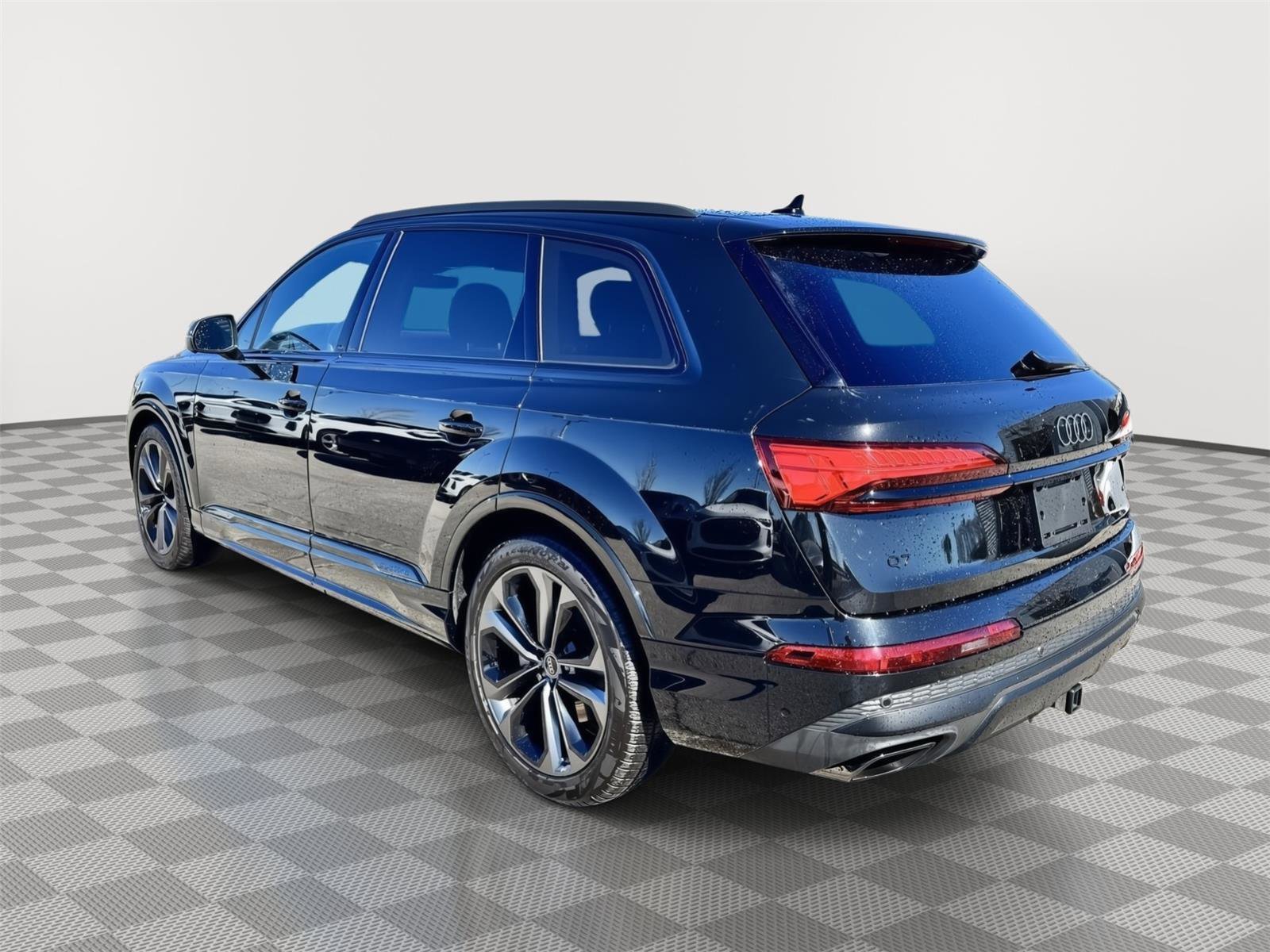 Used 2025 Audi Q7 3.0T Prestige w/ Prestige Package AWD/4WD image 7