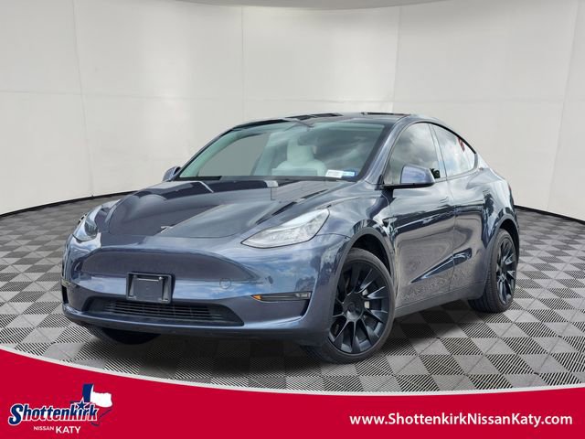 Used 2024 Tesla Model Y Long Range AWD/4WD image 1