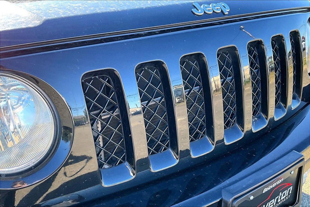 Used 2012 Jeep Patriot Sport FWD image 32